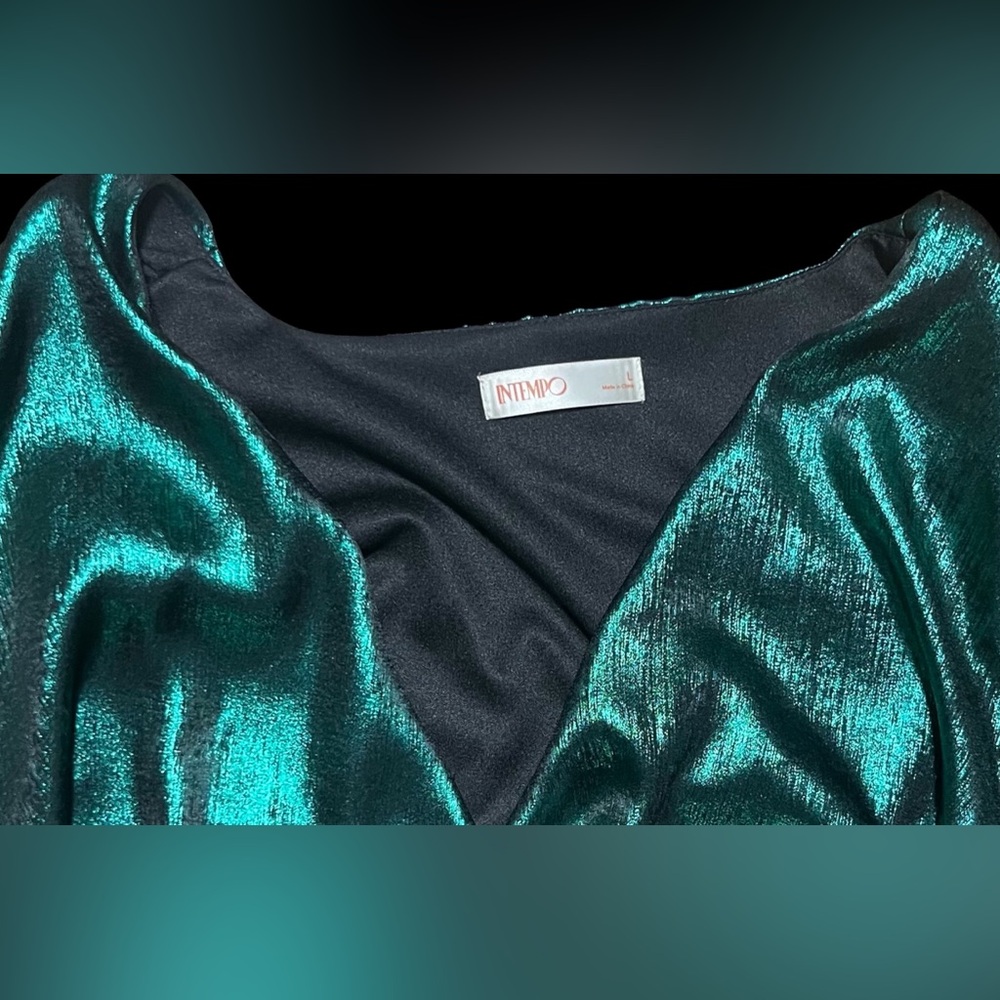 Vibrant 80’s Style Green Wrap Top - Picture 4 of 8